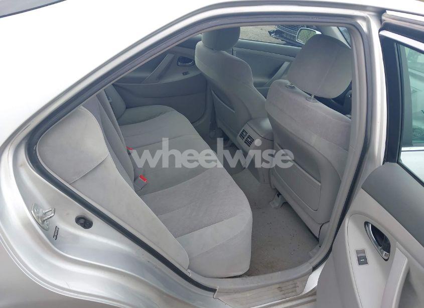 Photo 8 of 2010 Toyota Camry HYBRID (VIN 4T1BB3EK2AU118345)