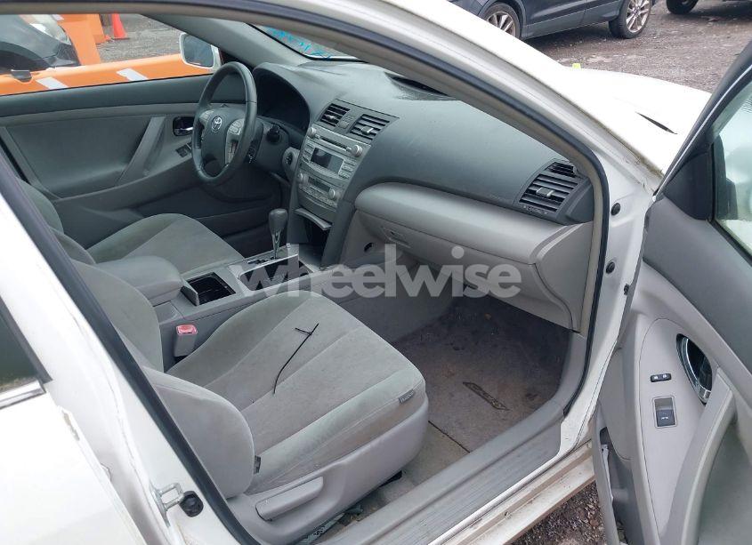 Photo 5 of 2010 Toyota Camry HYBRID (VIN 4T1BB3EK2AU122377)