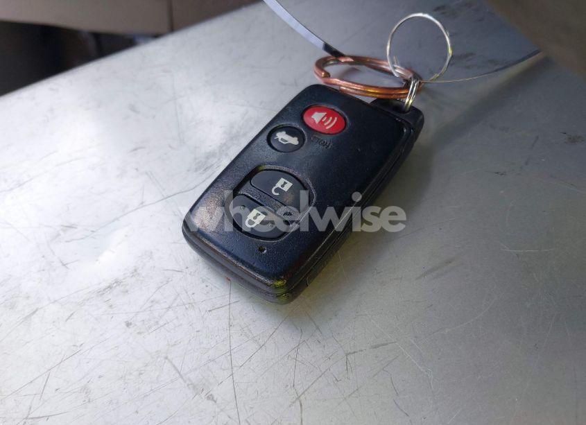 Photo 11 of 2011 Toyota Camry HYBRID (VIN 4T1BB3EK2BU135700)