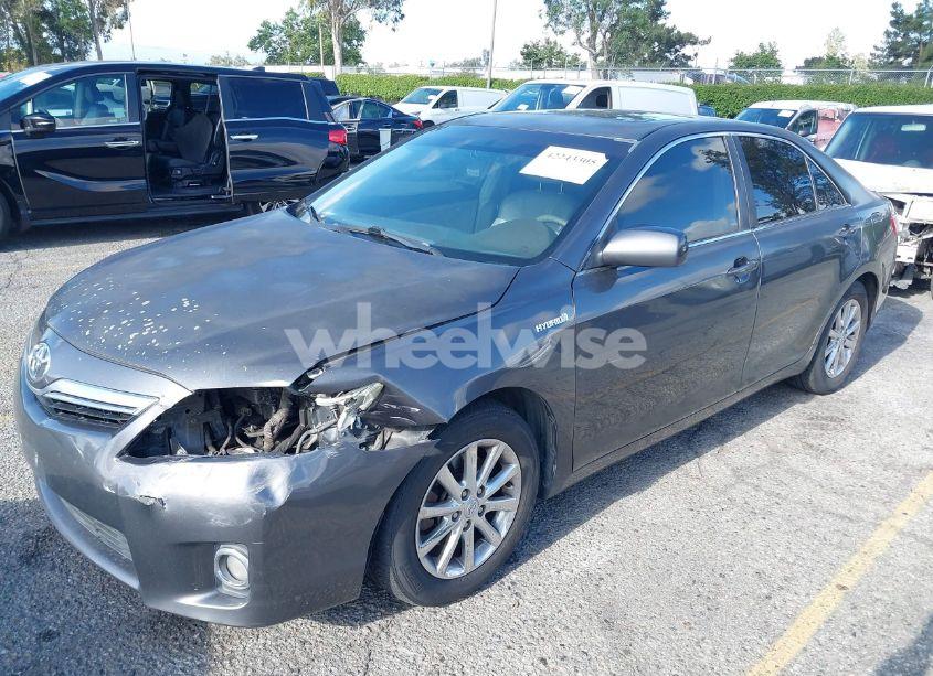 Photo 2 of 2011 Toyota Camry HYBRID (VIN 4T1BB3EK2BU135700)