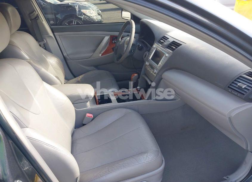 Photo 5 of 2011 Toyota Camry HYBRID (VIN 4T1BB3EK2BU135700)