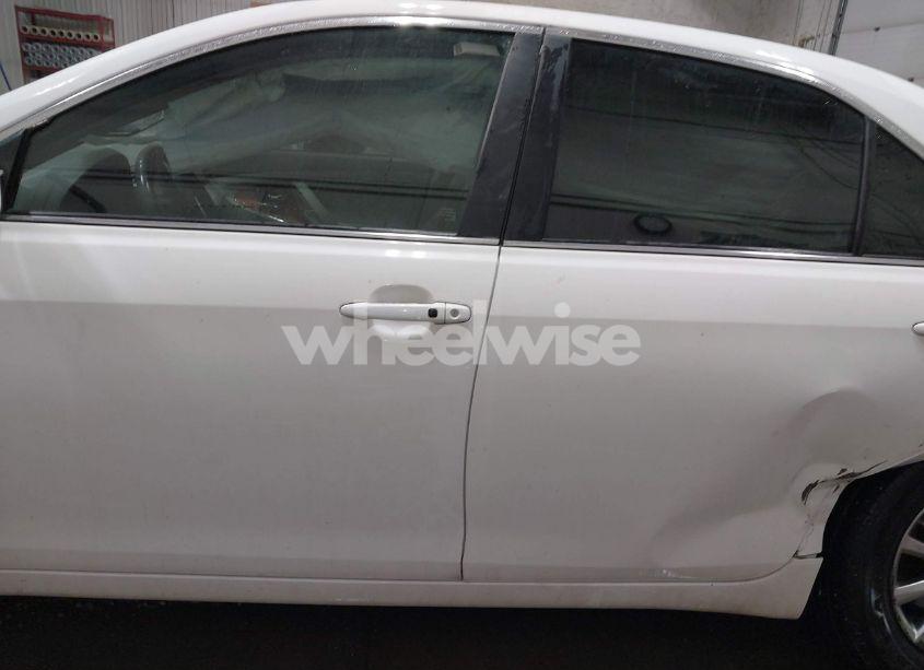 Photo 15 of 2011 Toyota Camry HYBRID (VIN 4T1BB3EK2BU136944)