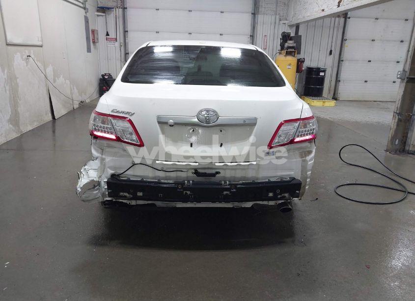 Photo 17 of 2011 Toyota Camry HYBRID (VIN 4T1BB3EK2BU136944)