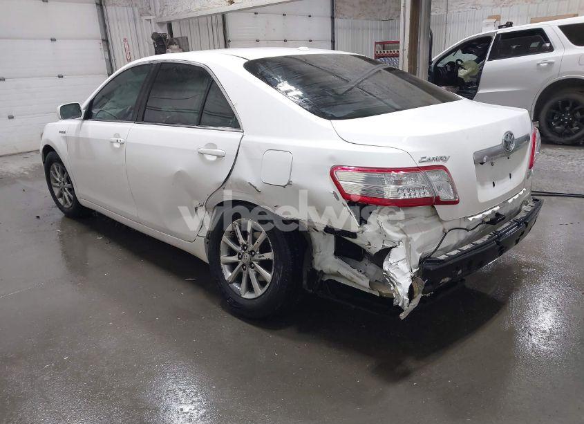 Photo 3 of 2011 Toyota Camry HYBRID (VIN 4T1BB3EK2BU136944)