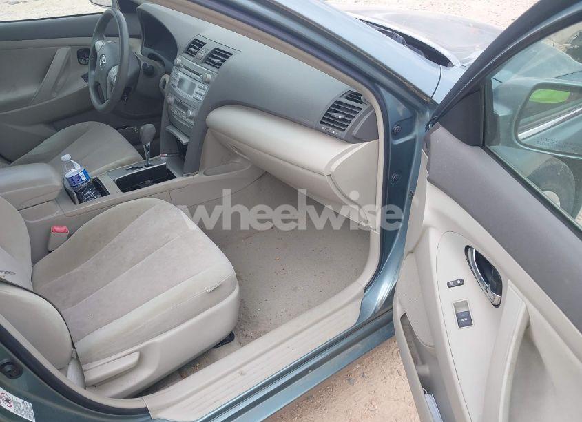 Photo 5 of 2011 Toyota Camry HYBRID (VIN 4T1BB3EK3BU143661)