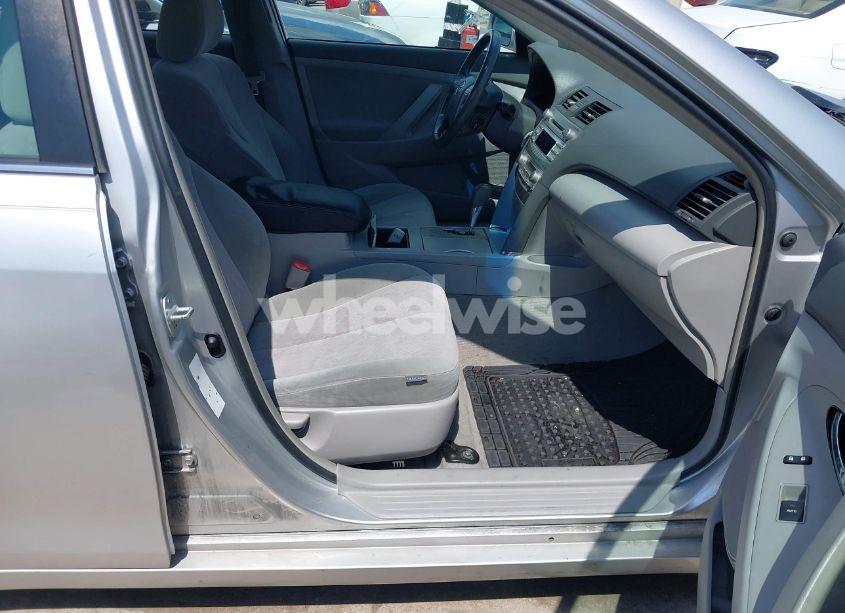 Photo 5 of 2010 Toyota Camry HYBRID (VIN 4T1BB3EK5AU118730)