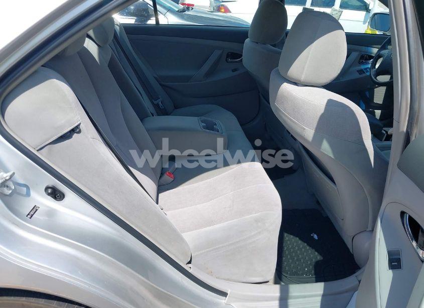 Photo 8 of 2010 Toyota Camry HYBRID (VIN 4T1BB3EK5AU118730)