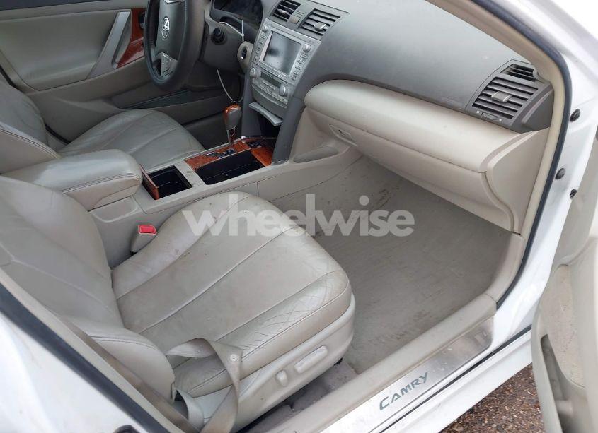 Photo 5 of 2010 Toyota Camry HYBRID (VIN 4T1BB3EK6AU118753)