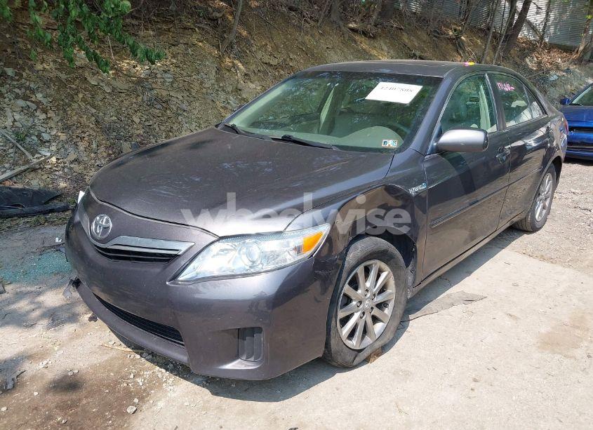 Photo 2 of 2011 Toyota Camry HYBRID (VIN 4T1BB3EK6BU129365)