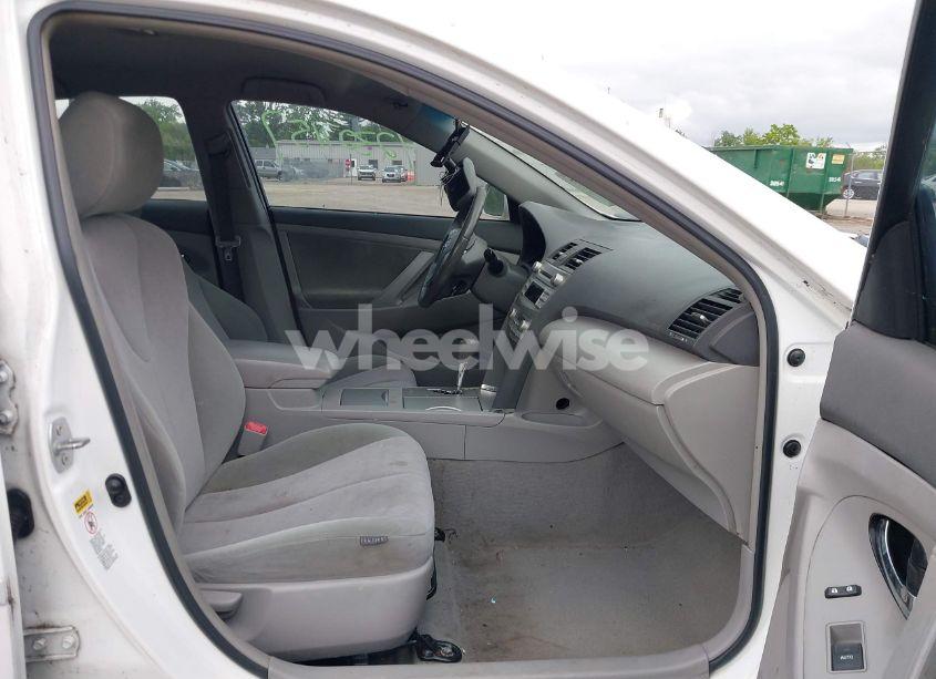 Photo 5 of 2011 Toyota Camry HYBRID (VIN 4T1BB3EK7BU130671)