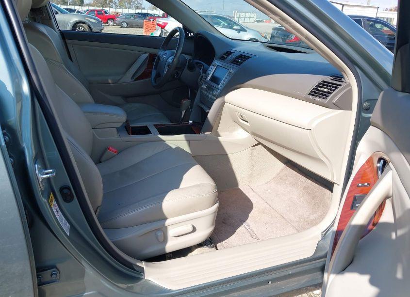 Photo 5 of 2011 Toyota Camry HYBRID (VIN 4T1BB3EK7BU133635)