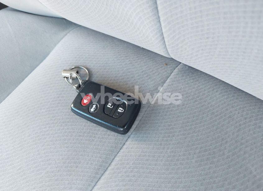 Photo 11 of 2011 Toyota Camry HYBRID (VIN 4T1BB3EK8BU128976)