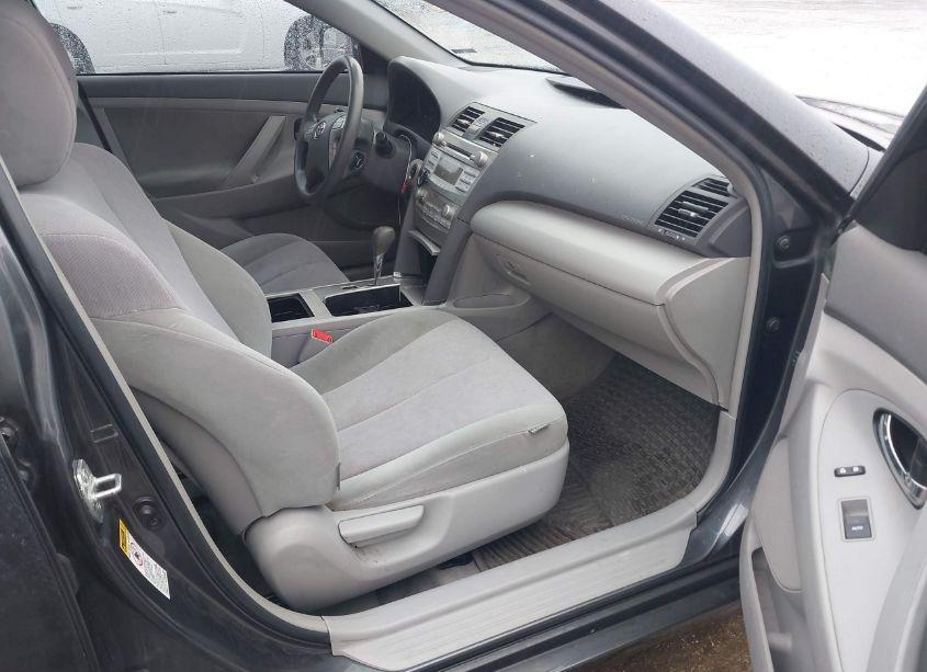 Photo 5 of 2011 Toyota Camry HYBRID (VIN 4T1BB3EK9BU131255)