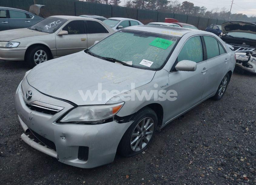 Photo 2 of 2011 Toyota Camry HYBRID (VIN 4T1BB3EKXBU131930)