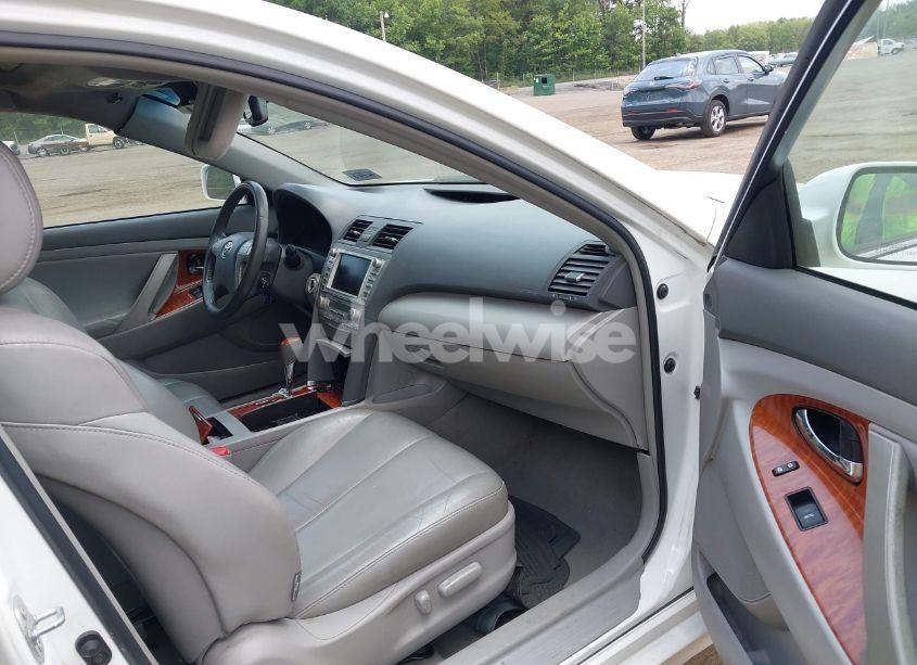 Photo 5 of 2011 Toyota Camry HYBRID (VIN 4T1BB3EKXBU133922)