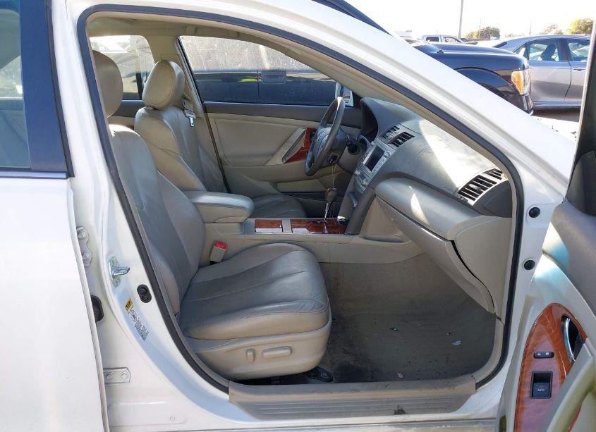 Photo 5 of 2011 Toyota Camry HYBRID (VIN 4T1BB3EKXBU140496)