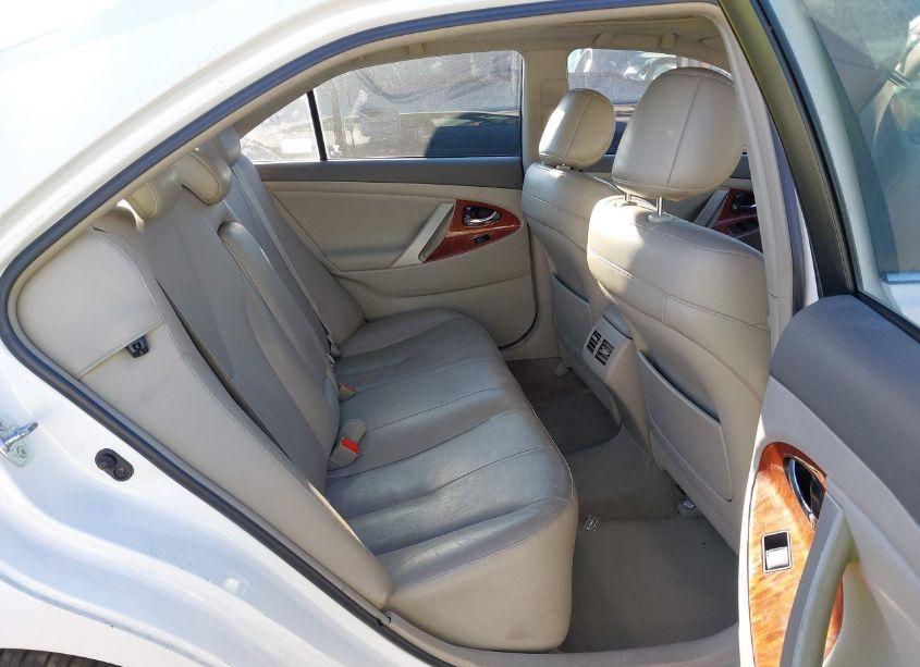 Photo 8 of 2011 Toyota Camry HYBRID (VIN 4T1BB3EKXBU140496)