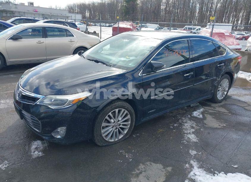 Photo 2 of 2013 Toyota Avalon HYBRID XLE TOURING (VIN 4T1BD1EB0DU015430)