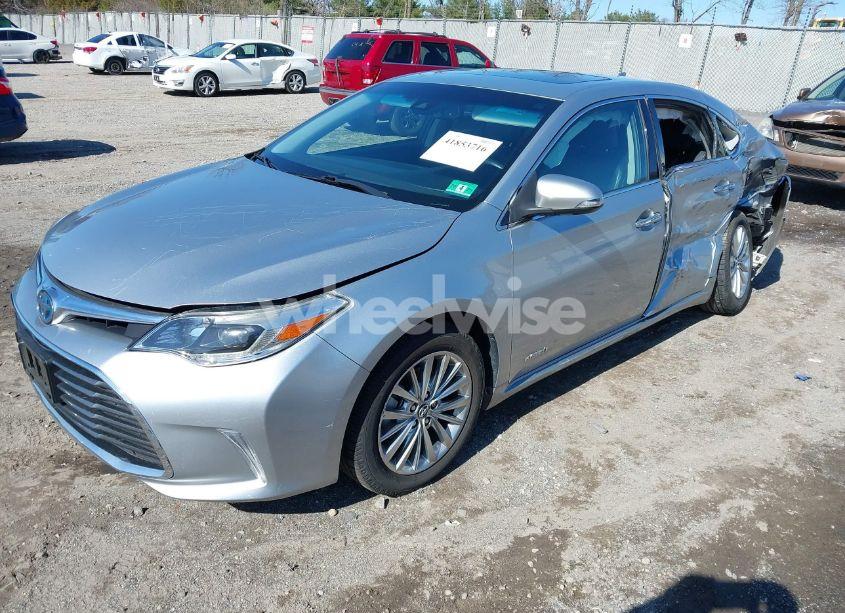 Photo 2 of 2018 Toyota Avalon HYBRID LIMITED (VIN 4T1BD1EB0JU062520)