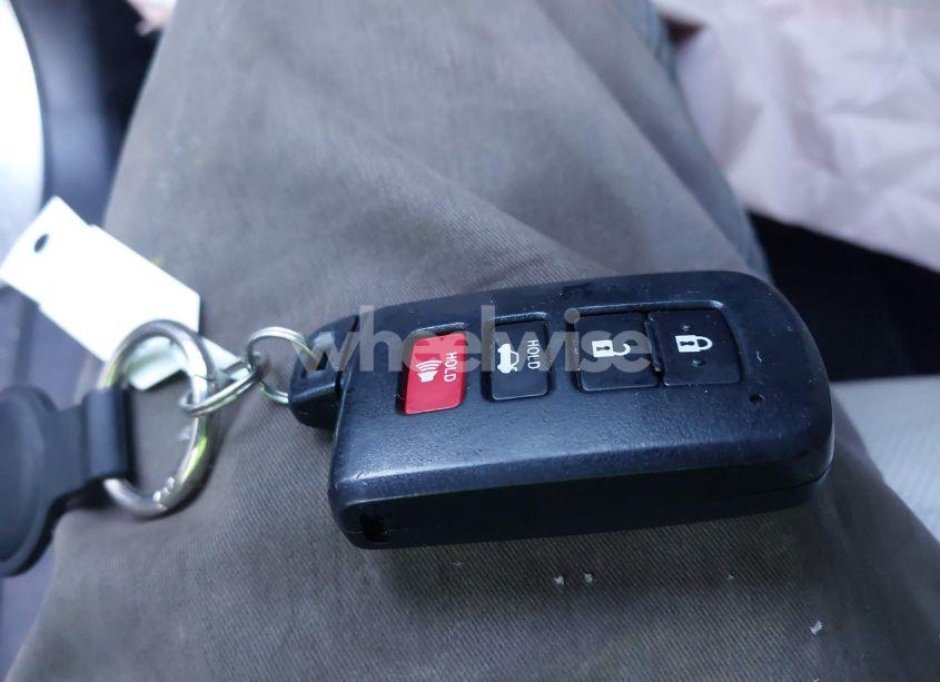 Photo 11 of 2018 Toyota Avalon HYBRID LIMITED (VIN 4T1BD1EB0JU063330)