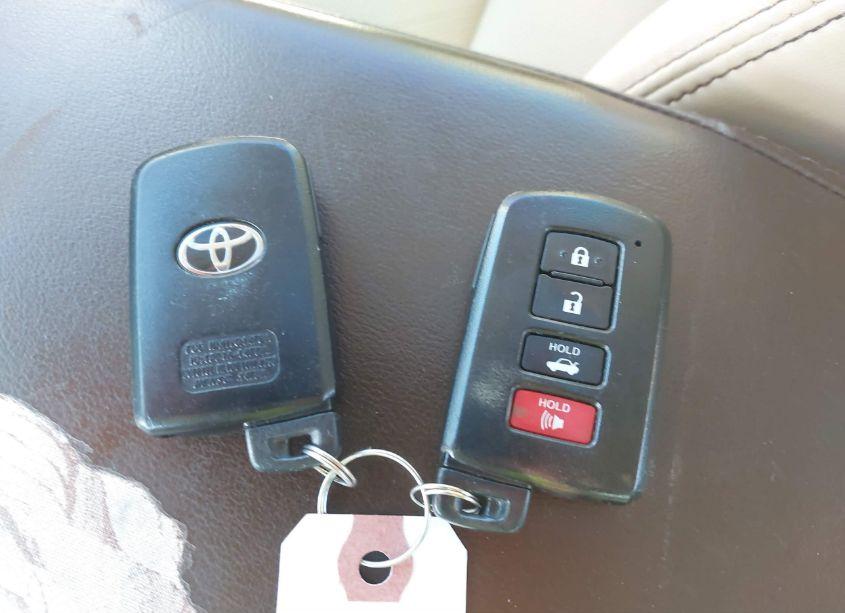 Photo 11 of 2015 Toyota Avalon HYBRID LIMITED (VIN 4T1BD1EB1FU040937)