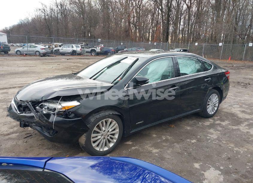 Photo 2 of 2015 Toyota Avalon HYBRID LIMITED (VIN 4T1BD1EB1FU041506)