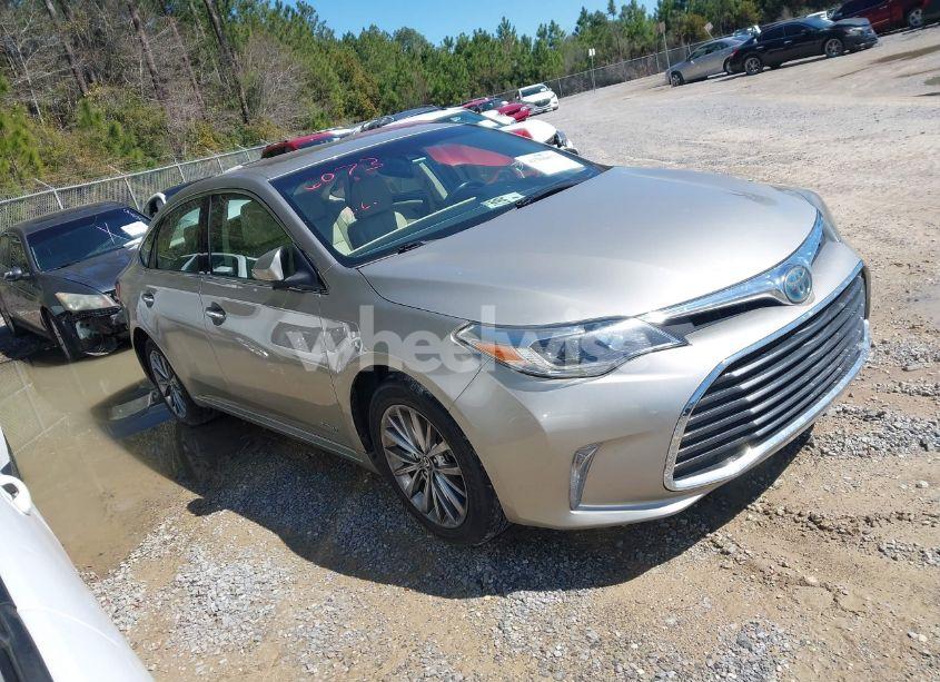 2018 Toyota Avalon HYBRID LIMITED (VIN 4T1BD1EB1JU062347) main photo