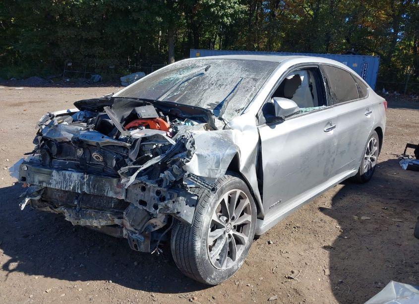 Photo 2 of 2016 Toyota Avalon HYBRID XLE PREMIUM (VIN 4T1BD1EB2GU054170)