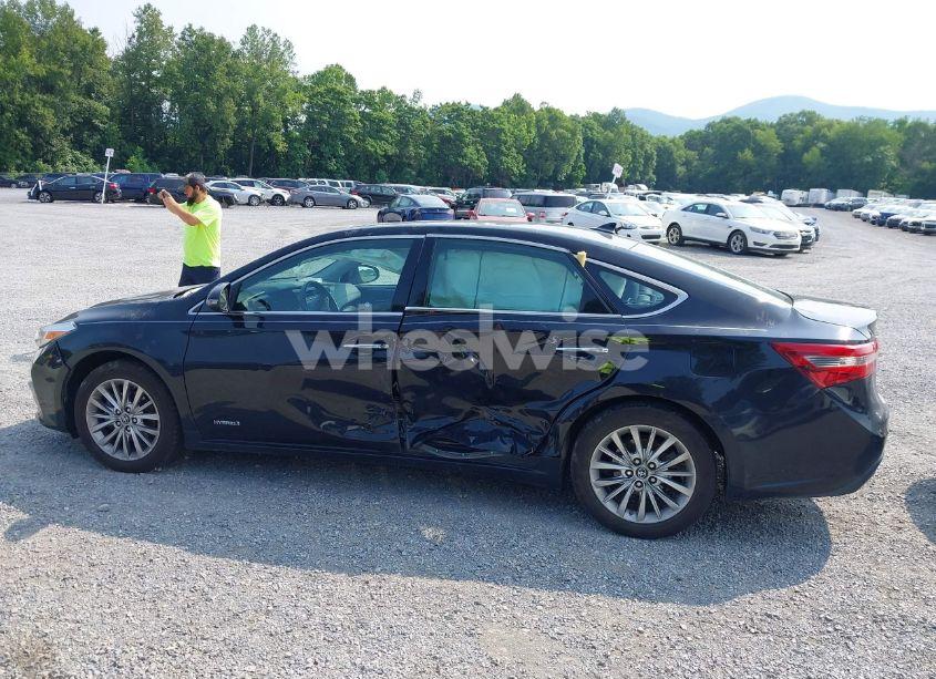 Photo 6 of 2018 Toyota Avalon HYBRID LIMITED (VIN 4T1BD1EB2JU062406)