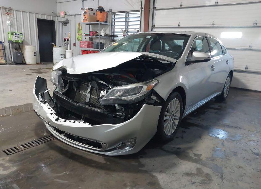 Photo 2 of 2014 Toyota Avalon HYBRID XLE TOURING (VIN 4T1BD1EB3EU019263)