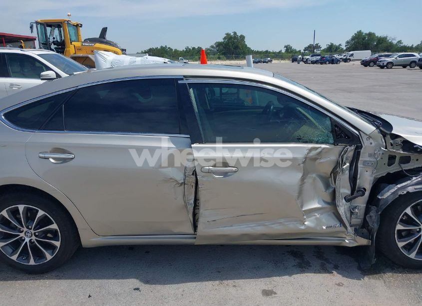 Photo 13 of 2018 Toyota Avalon HYBRID XLE (VIN 4T1BD1EB5JU060570)