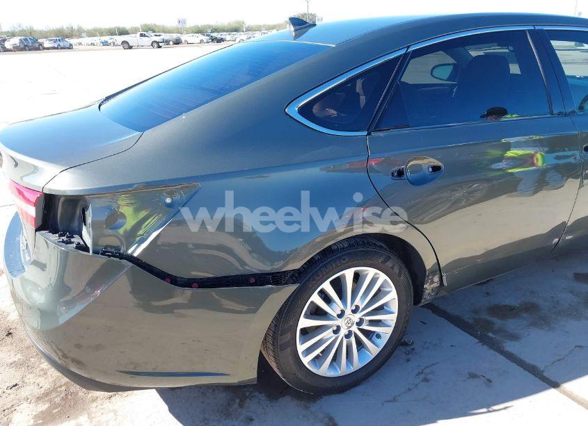 Photo 20 of 2013 Toyota Avalon HYBRID LIMITED (VIN 4T1BD1EB8DU001260)