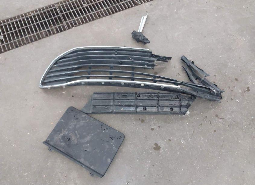 Photo 12 of 2016 Toyota Avalon HYBRID LIMITED (VIN 4T1BD1EB9GU050570)