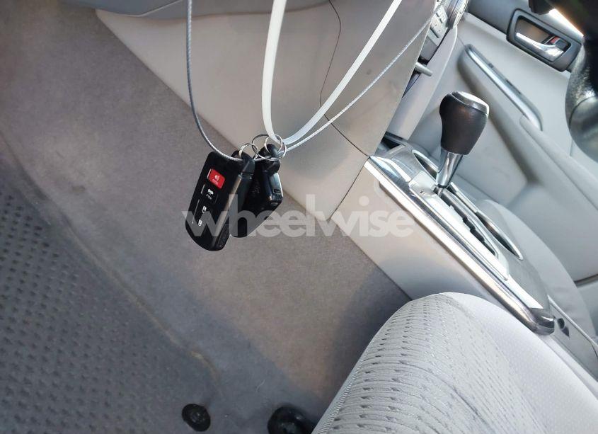 Photo 11 of 2012 Toyota Camry HYBRID XLE (VIN 4T1BD1FK0CU001976)