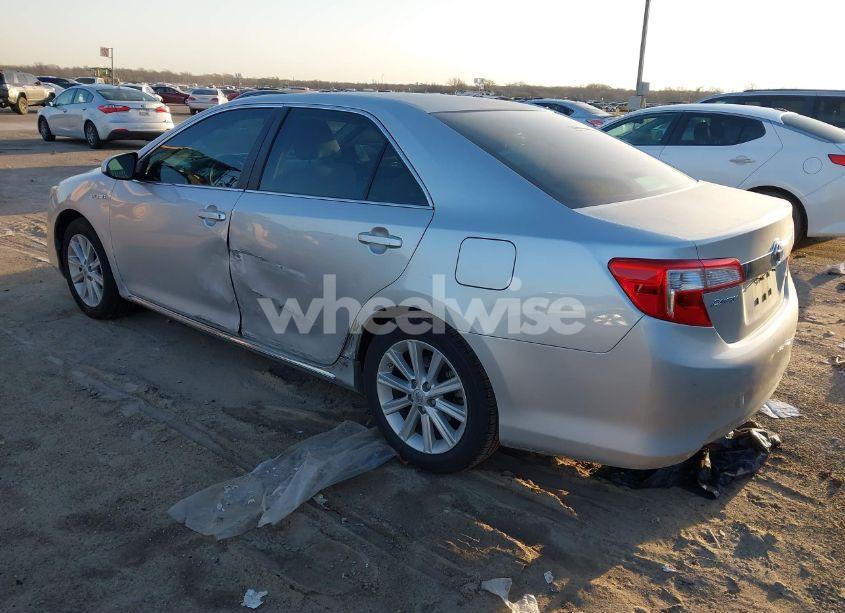 Photo 3 of 2012 Toyota Camry HYBRID XLE (VIN 4T1BD1FK0CU001976)