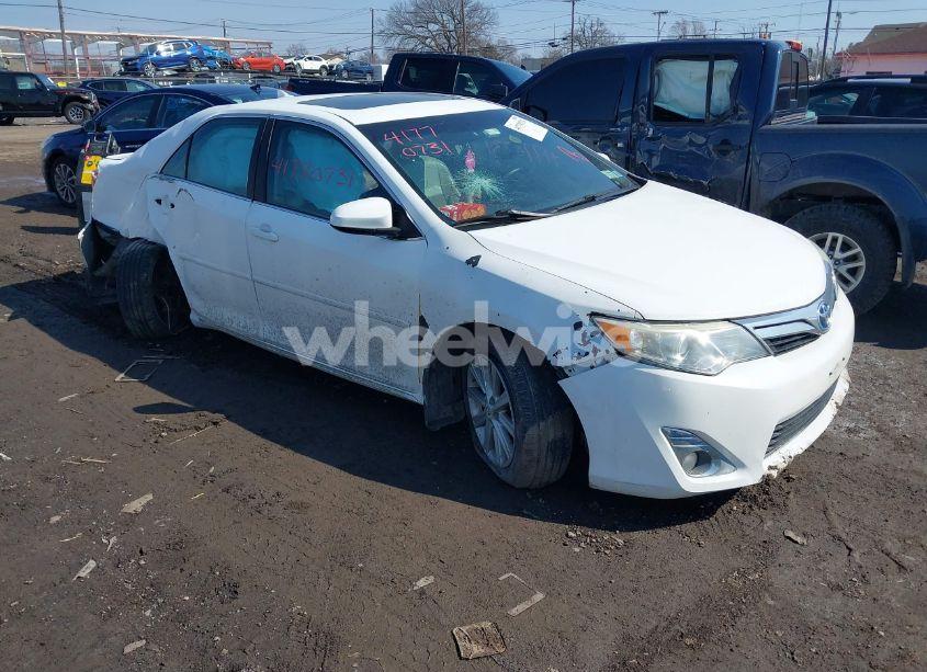 2012 Toyota Camry HYBRID XLE (VIN 4T1BD1FK0CU004392) main photo