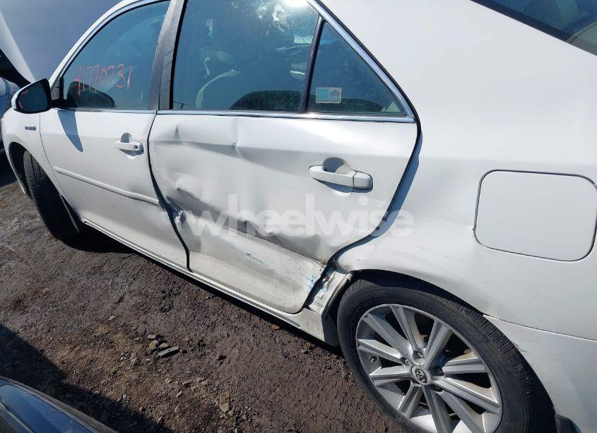 Photo 16 of 2012 Toyota Camry HYBRID XLE (VIN 4T1BD1FK0CU004392)