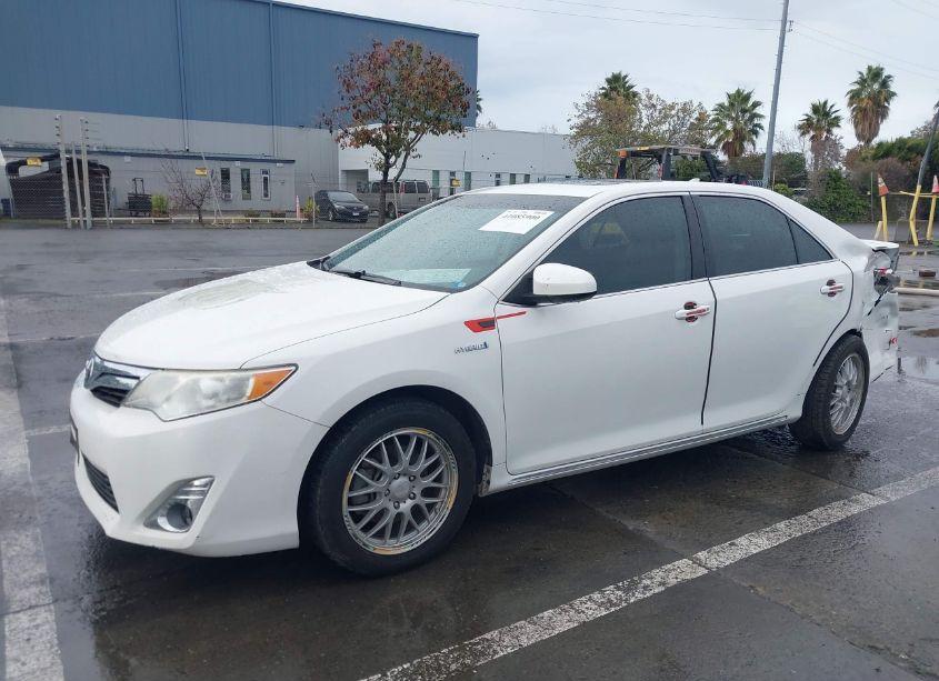 Photo 2 of 2012 Toyota Camry HYBRID XLE (VIN 4T1BD1FK0CU024464)