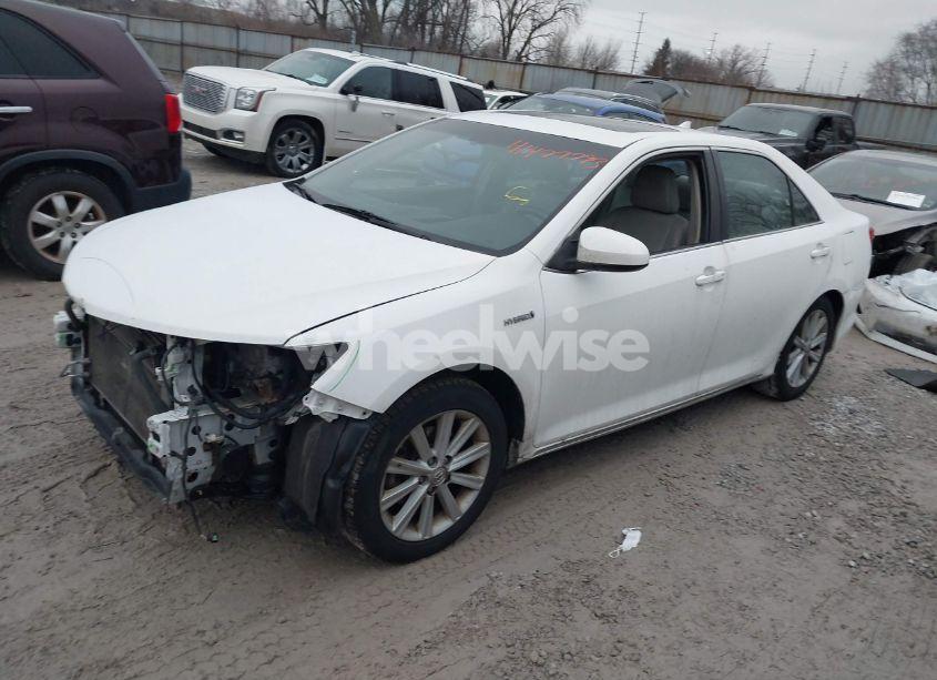 Photo 2 of 2012 Toyota Camry HYBRID XLE (VIN 4T1BD1FK0CU038820)
