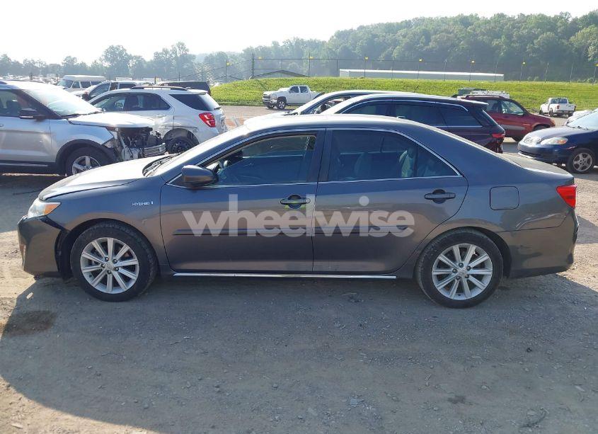 Photo 14 of 2014 Toyota Camry HYBRID XLE (VIN 4T1BD1FK0EU098941)