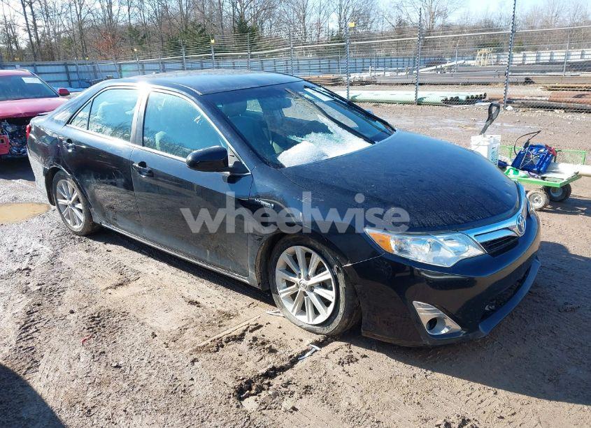 2014 Toyota Camry HYBRID XLE (VIN 4T1BD1FK0EU101224) main photo