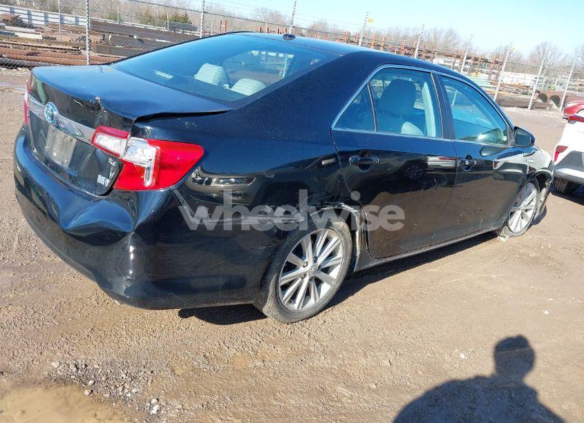 Photo 4 of 2014 Toyota Camry HYBRID XLE (VIN 4T1BD1FK0EU101224)