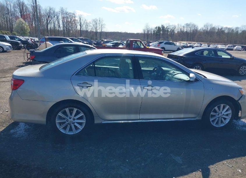 Photo 13 of 2014 Toyota Camry HYBRID XLE (VIN 4T1BD1FK0EU112479)
