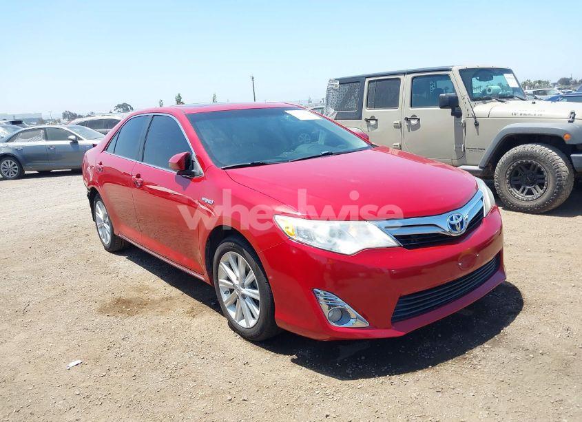 2014 Toyota Camry HYBRID XLE (VIN 4T1BD1FK0EU127578) main photo