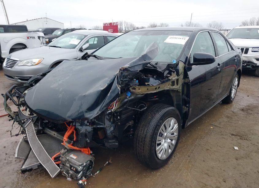 Photo 2 of 2014 Toyota Camry HYBRID LE (VIN 4T1BD1FK0EU135695)