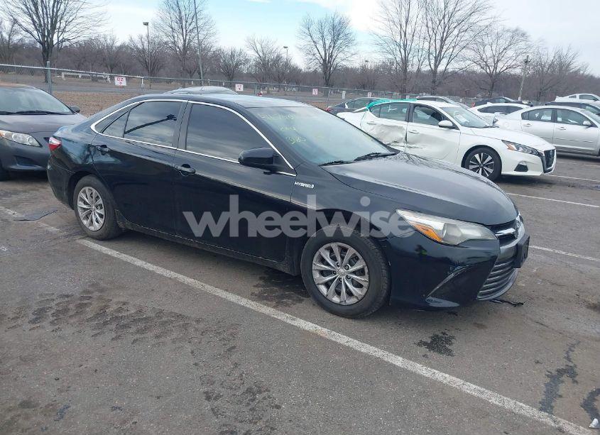 2015 Toyota Camry HYBRID LE (VIN 4T1BD1FK0FU151851) main photo