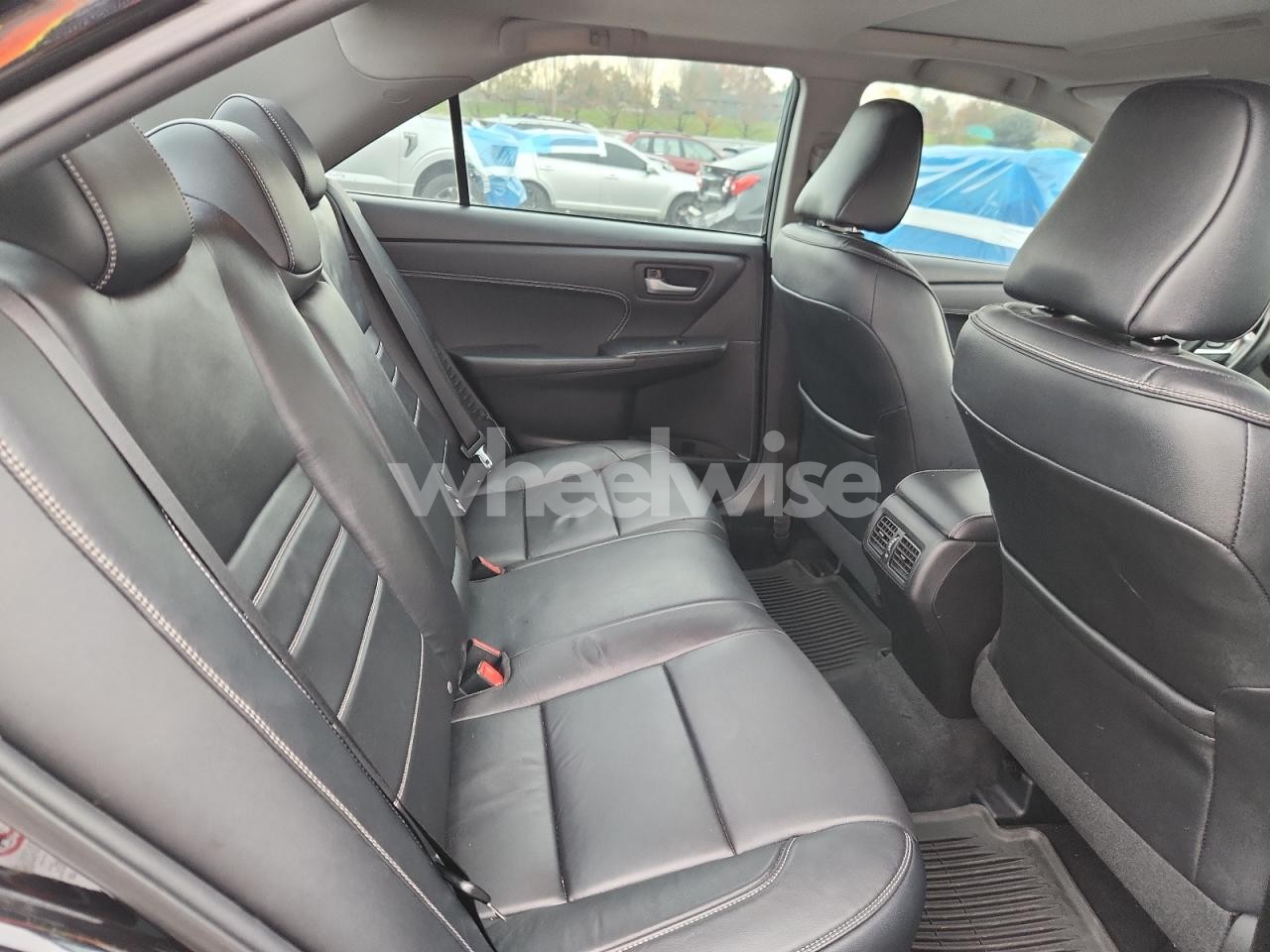 Photo 10 of 2015 TOYOTA CAMRY HYBRID (VIN 4T1BD1FK0FU152983)