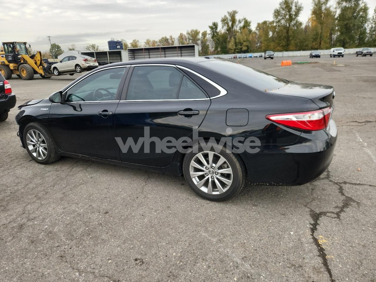 Photo 2 of 2015 TOYOTA CAMRY HYBRID (VIN 4T1BD1FK0FU152983)