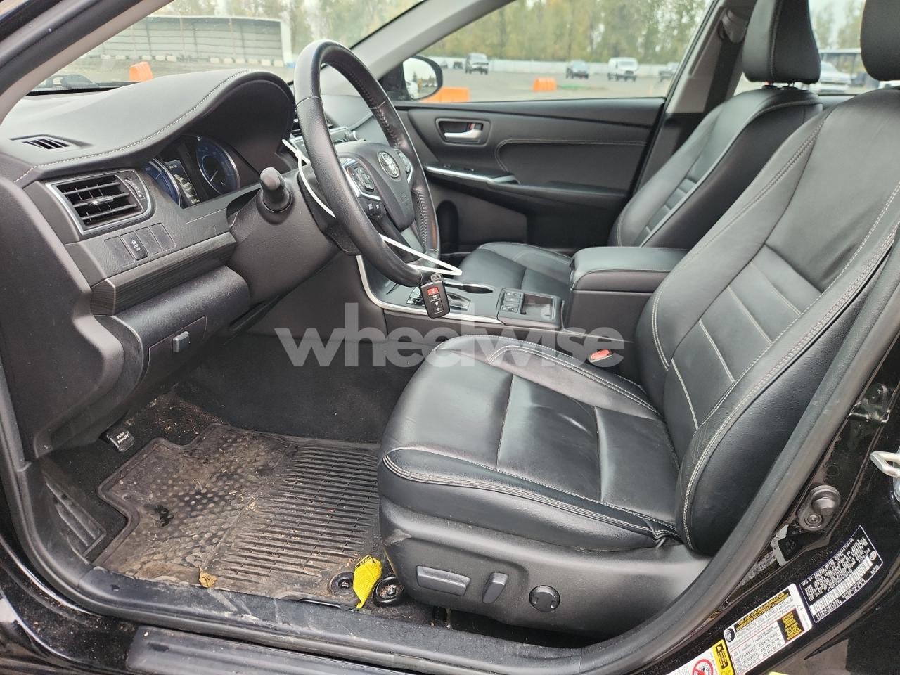 Photo 7 of 2015 TOYOTA CAMRY HYBRID (VIN 4T1BD1FK0FU152983)