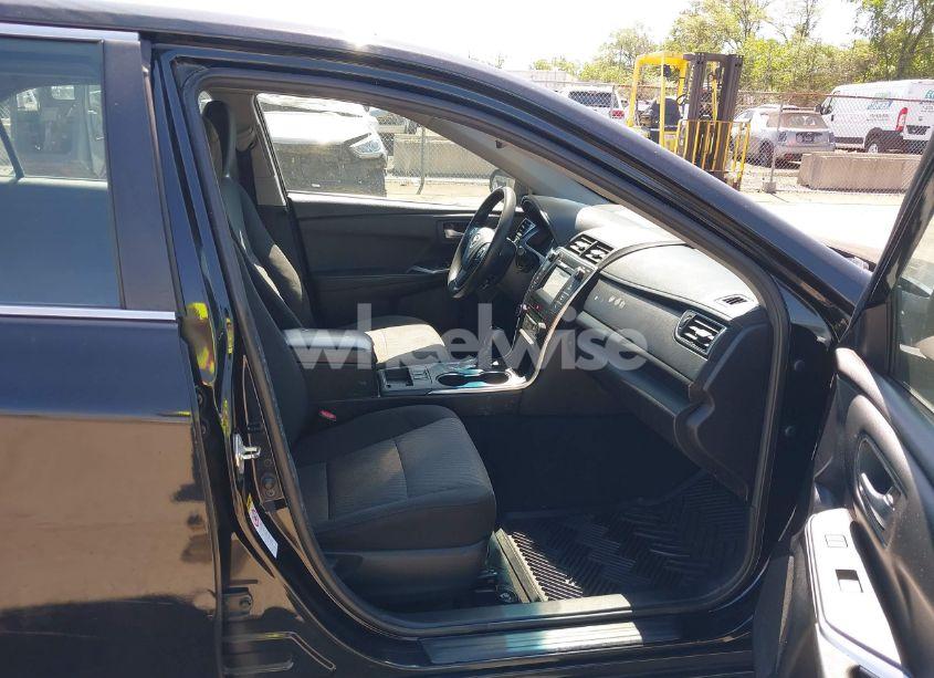 Photo 5 of 2015 Toyota Camry HYBRID LE (VIN 4T1BD1FK0FU171937)